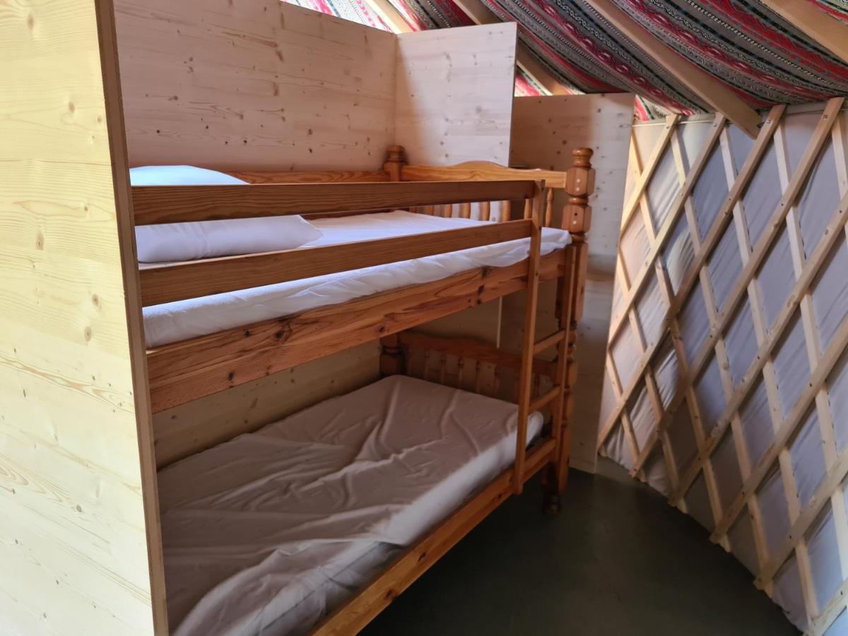 Camping A La Ferme - Hebergements Insolites Cerisy-la-Foret Exterior photo